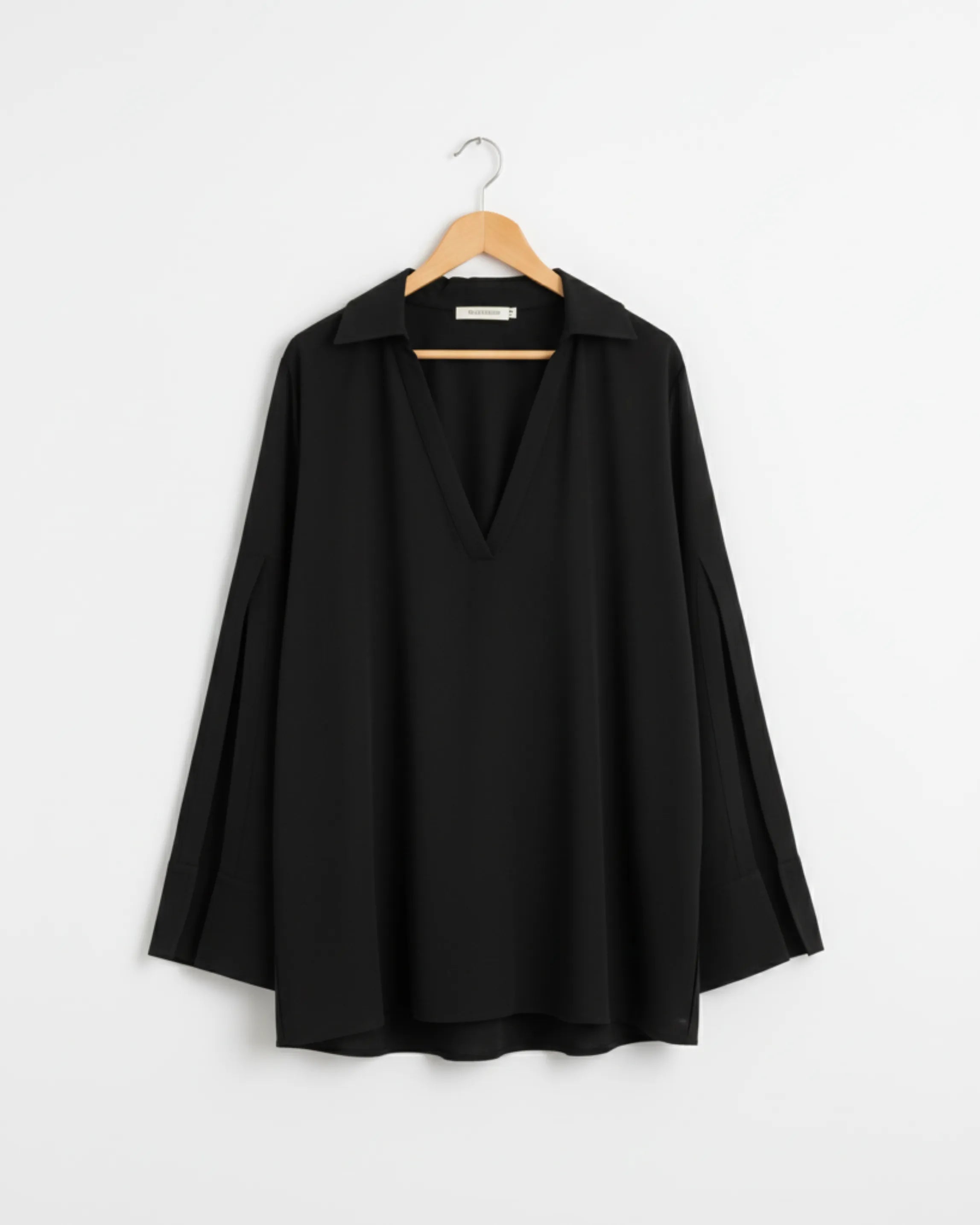 Fractured Crepe Top in Black