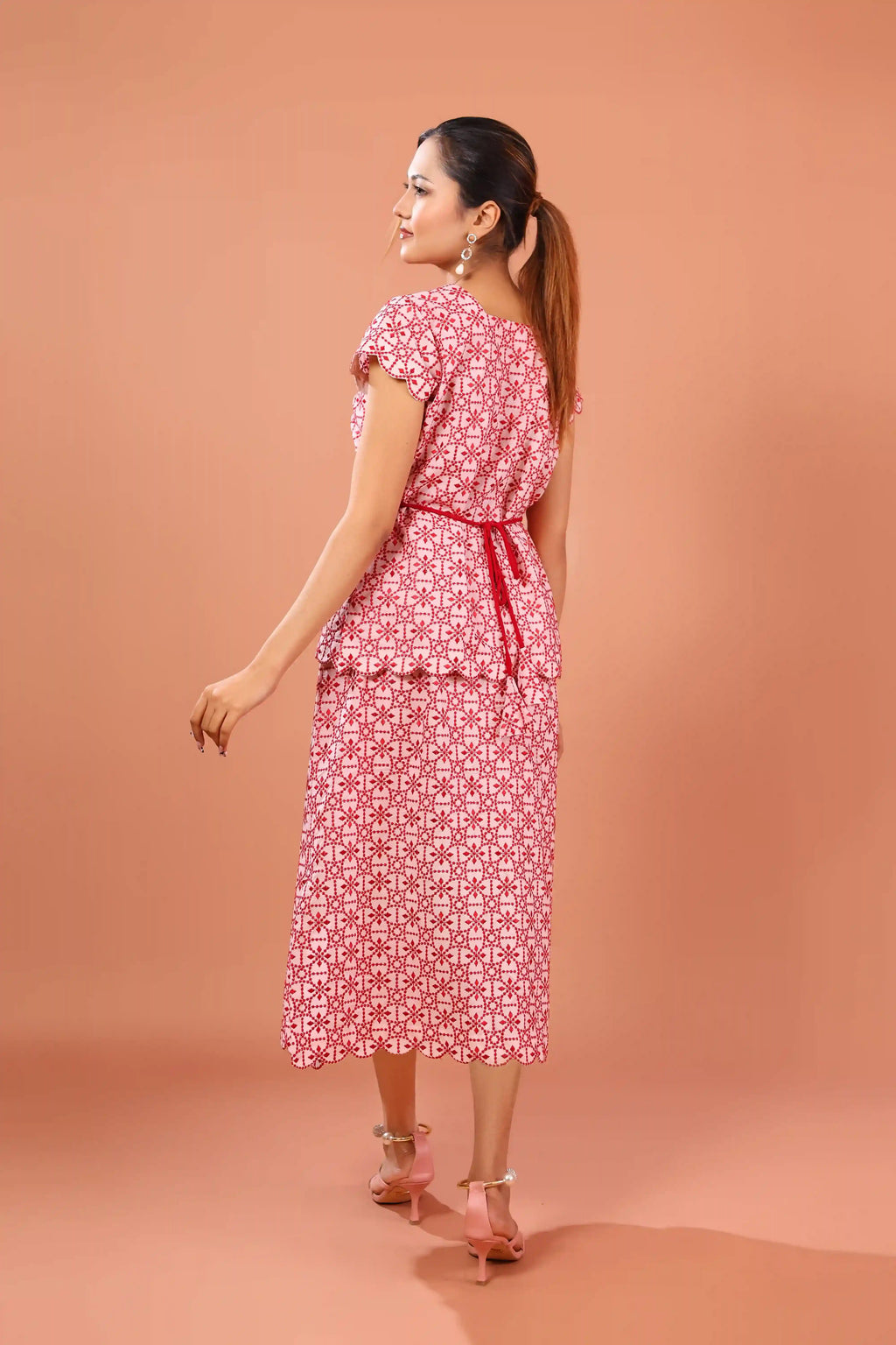 The Scarlet Scallop Set